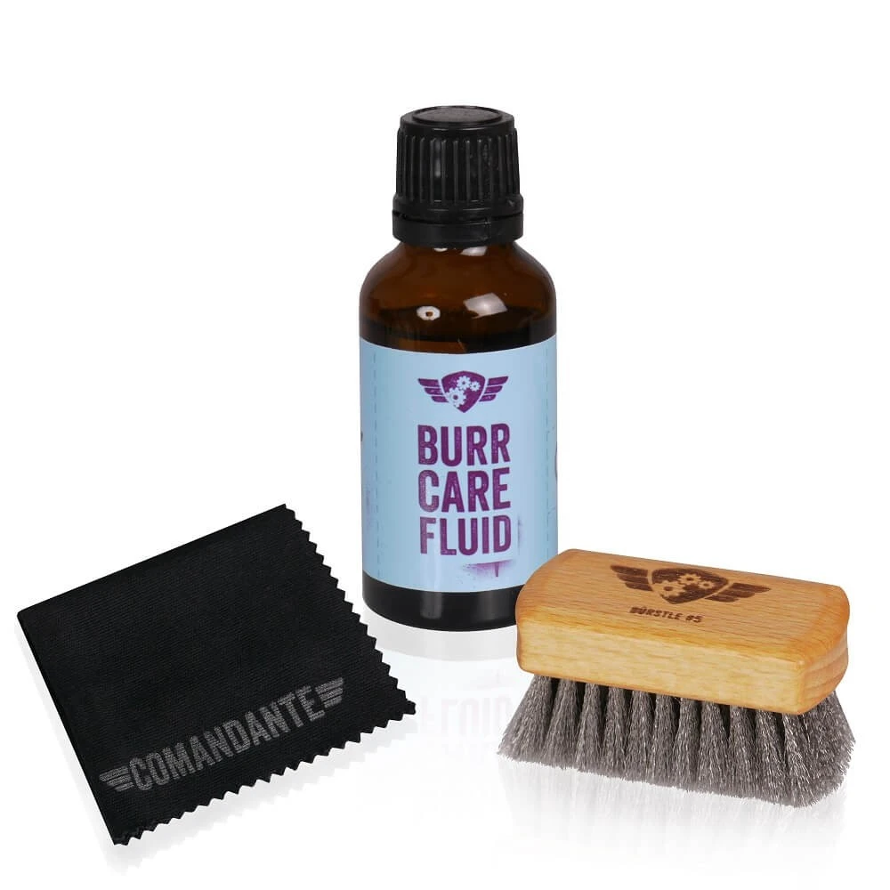 Comandante Mahlwerk Pflegeset Mit Fluid Und Bürste 3 Comandante Mahlwerk Pflegeset Mit Fluid Und Bürste