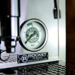 Rocket R58 V3 - Cinquantotto - Limitierte FC Bayern Edition! -Eureka Verkaufs Shop Rocket Espresso 200 Exemplare Cinquantotto FC Bayern 1280x1280