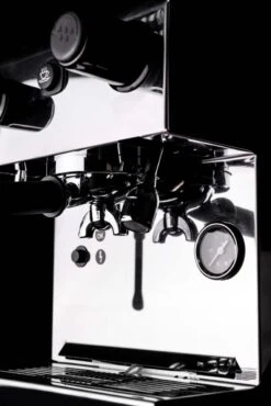 ACM Milano Pratika Schwarz - 2-Kreis-Espressomaschine 13 ACM Milano Pratika Schwarz - 2-Kreis-Espressomaschine -Eureka Verkaufs Shop SDSC 5532 1280x1280 2