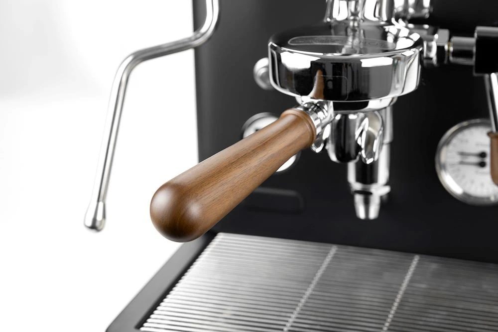 Lelit Bianca OBSIDIAN EXCLUSIVE WOOD Sonderedition Mit Kipphebeln 5 Lelit Bianca OBSIDIAN EXCLUSIVE WOOD Sonderedition Mit Kipphebeln – Bild 3